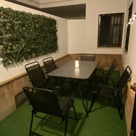 Tropical A 2 Minutos Del Faro De Apartamento